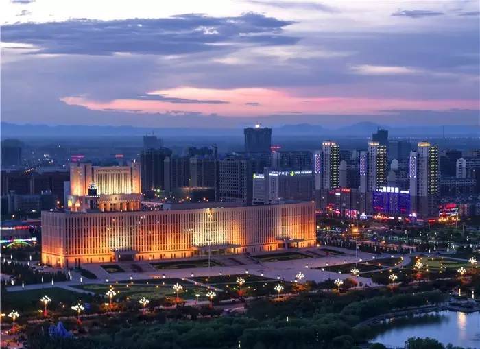 巴彦淖尔，地理、历史、文化与发展的多维探析